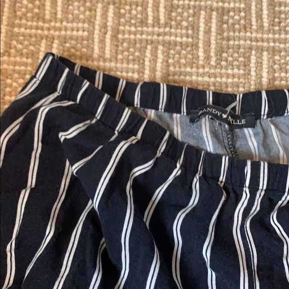 Brandy Melville pants - Picture 2 of 2